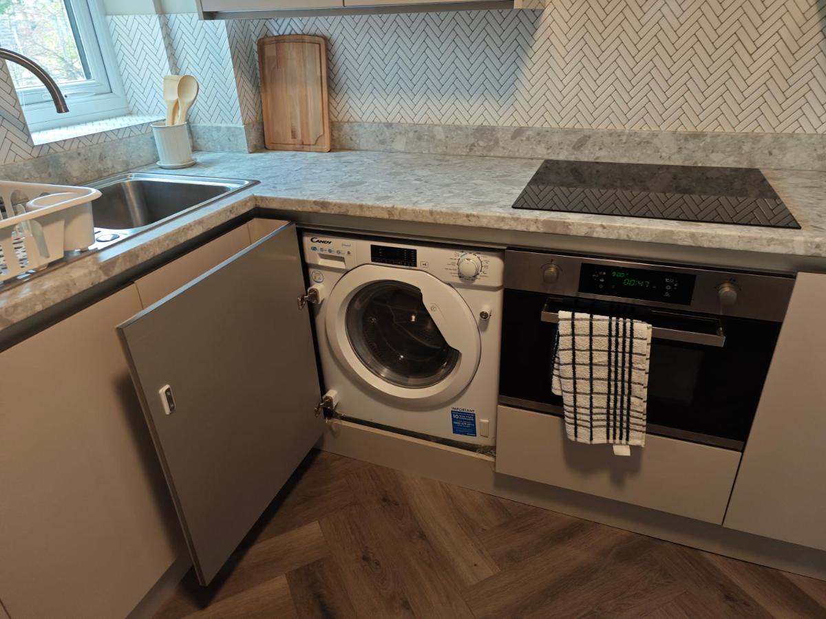 2 Bedroom Flat In Wood Green Piccadilly Line Londres Exterior foto