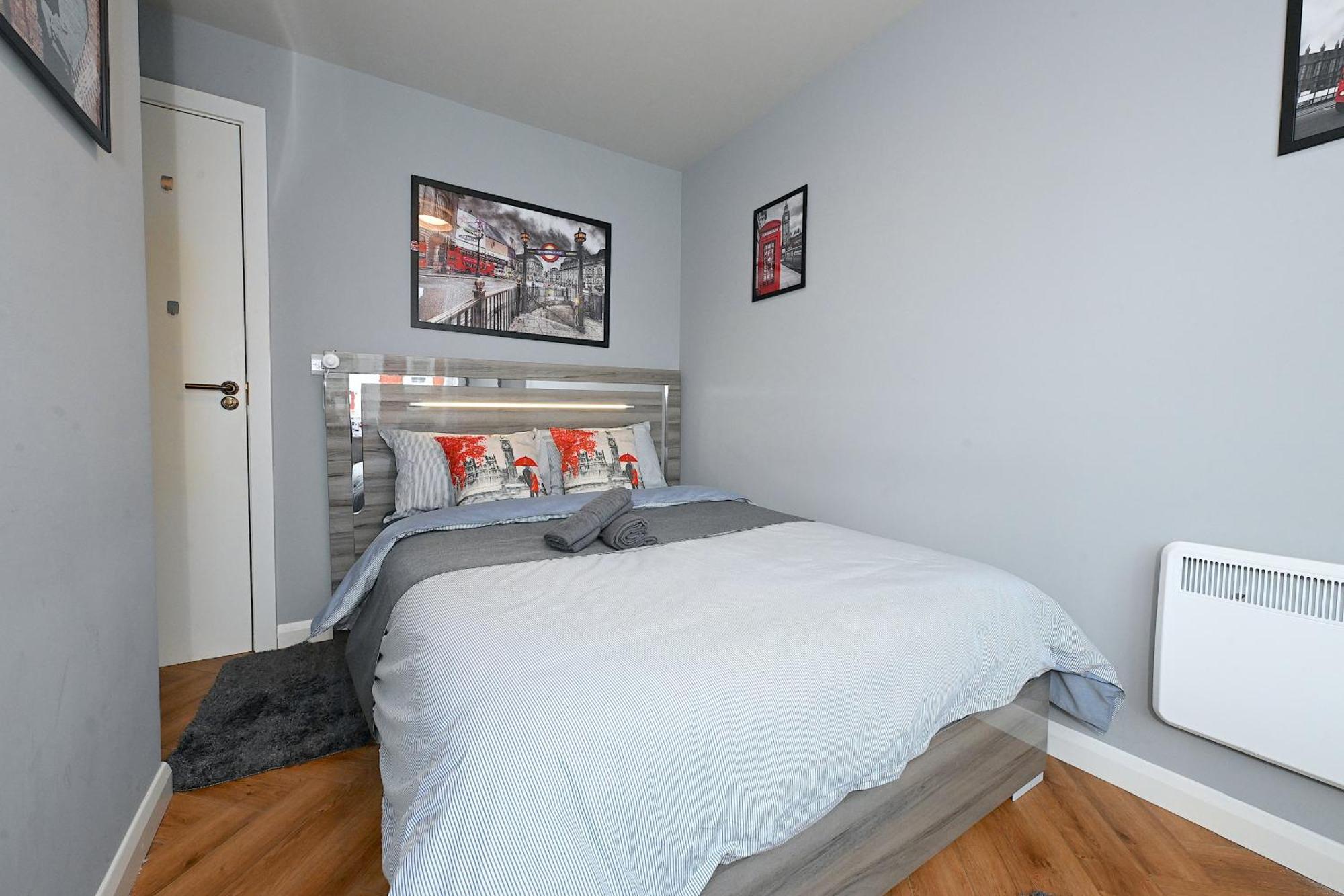 2 Bedroom Flat In Wood Green Piccadilly Line Londres Exterior foto
